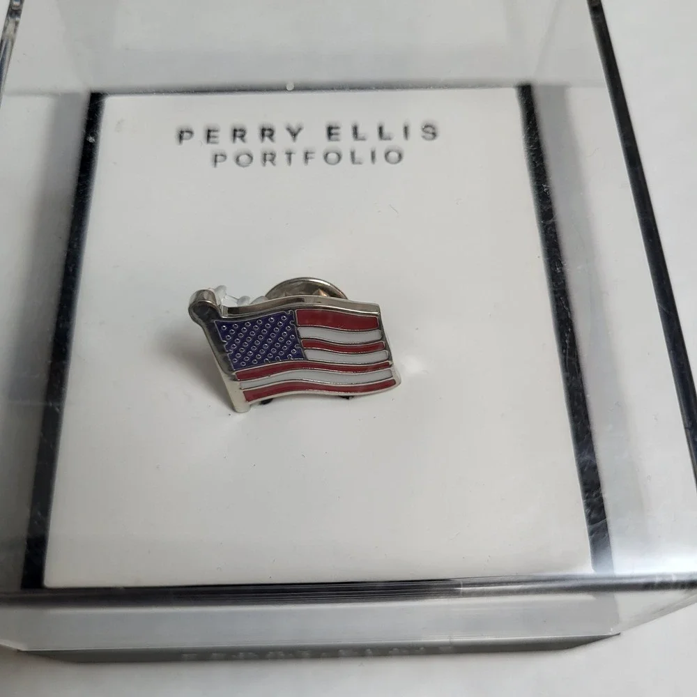 Perry Ellis Portfolio Mens American‎ Flag Lapel Pin Brooch NIB Patriotic Suit
